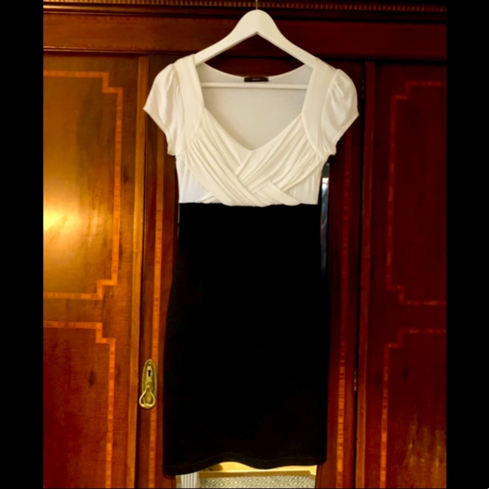 Black and white Soprano dress.